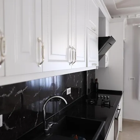 Luxury 2 Km From The Sea Вилла *