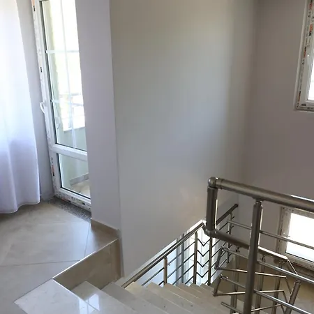 Luxury 2 Km From The Sea