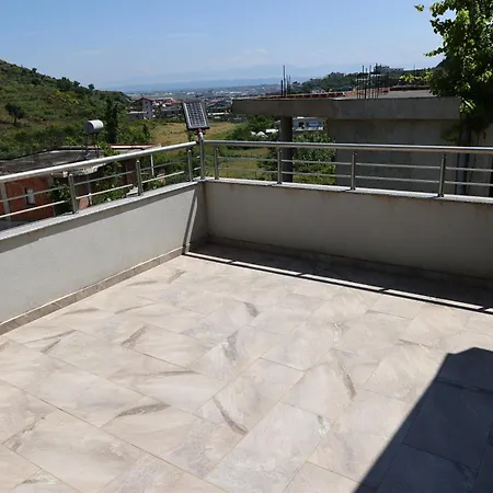 Luxury 2 Km From The Sea Villa *